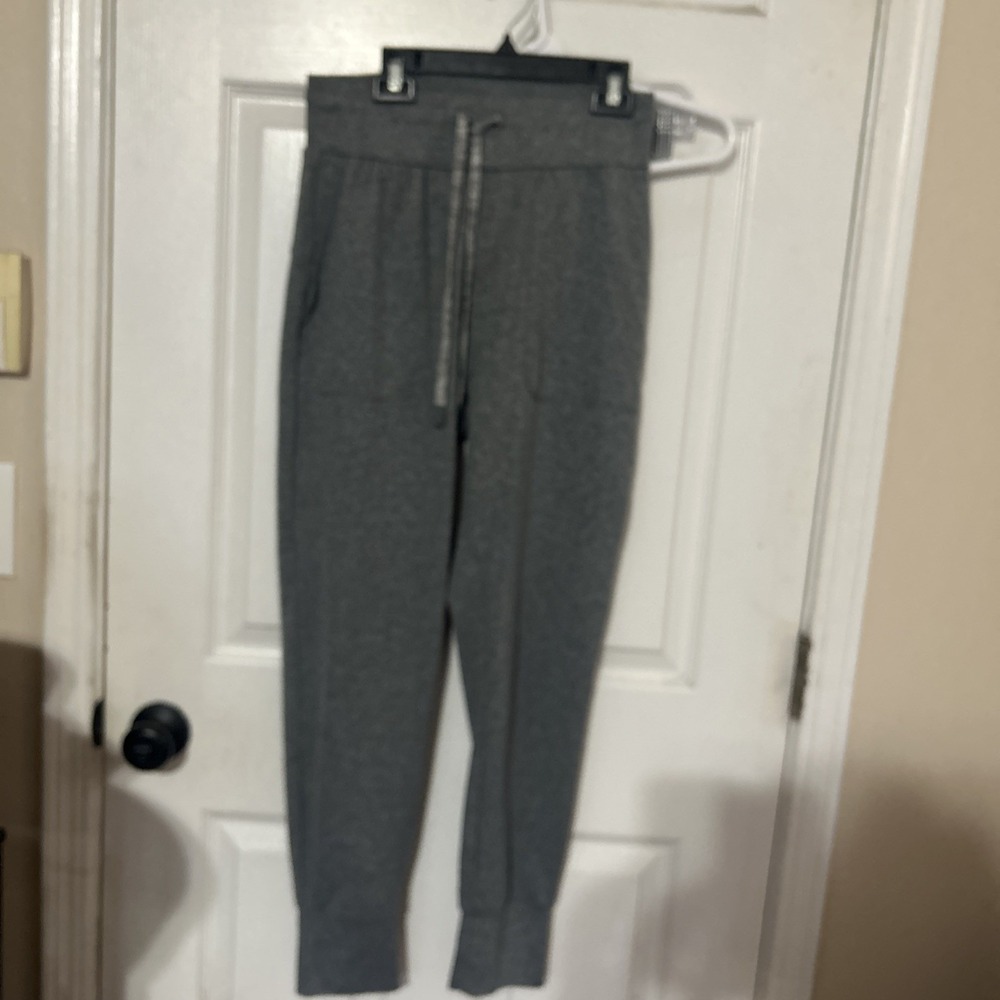 Varley Joggers Womens Small Gray Ascot Sweatpants The Relaxed Pant Cord